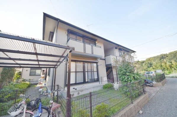 クイーンズコートの物件内観写真